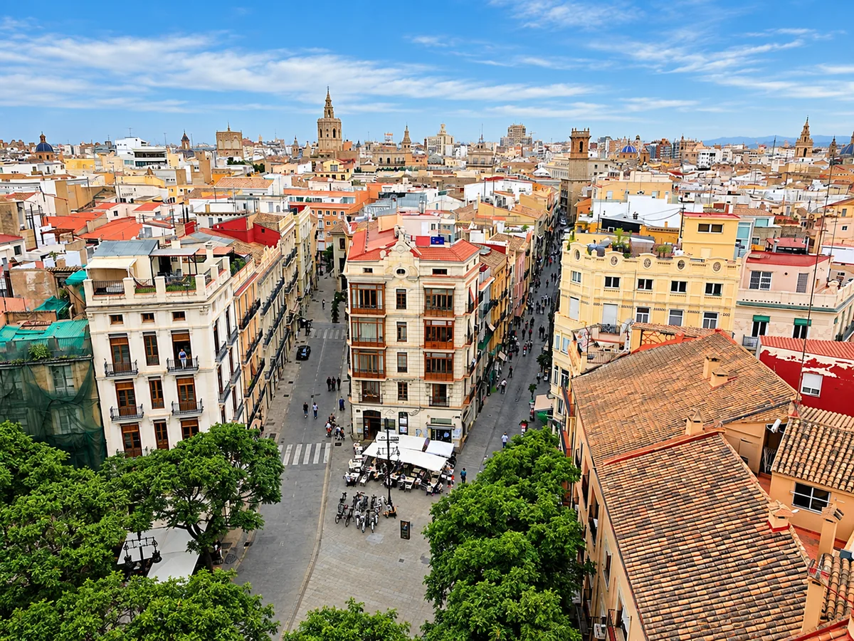 Panorámica de los edificios y cubiertas del centro histórico de Valencia